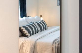 Walk to GC Train Depot and Route 66, king beds, game room, BBQ, firepit - Photo 26