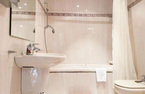 Seaside by Unik Vacation - Photo 35