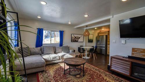 The Hilltop Haven 2bd Suite and Pet Friendly - Foto 2