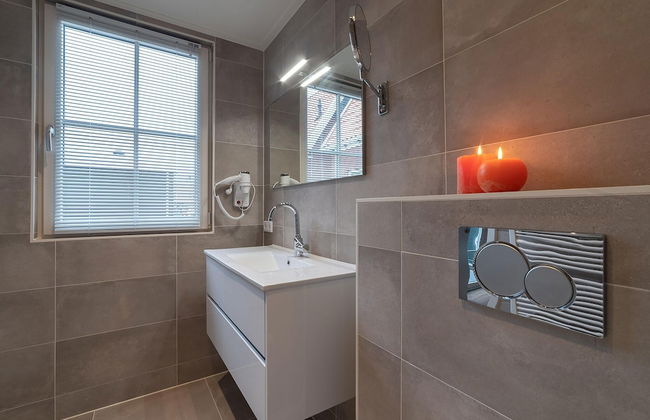 Design Apartment in Zeeland With its own Wellness - Photo 63