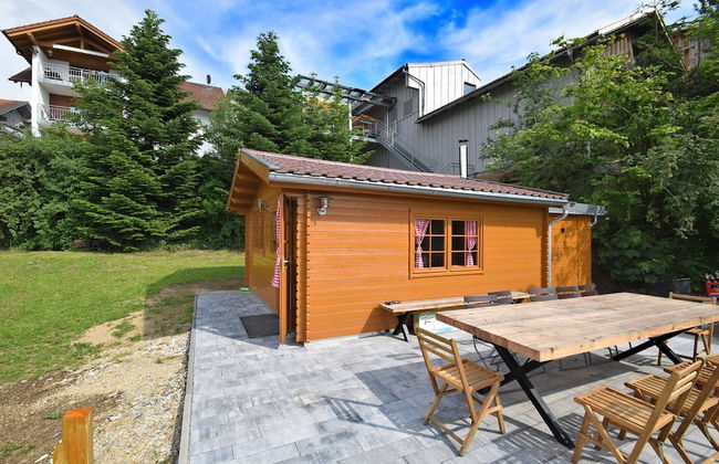 Restful Apartment with Sauna, Hot Tub, Fitness Room, Balcony - Photo 22