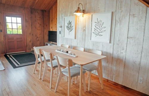 Insane views, hot tub, wood stove, close to town! - Foto 7