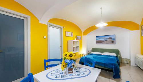 Bilocale in centro con parcheggio gratuito 4 persone - Foto 2