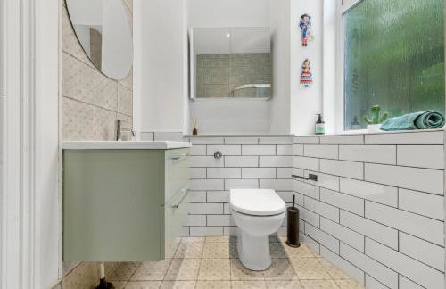 Woodford Street - Foto 17