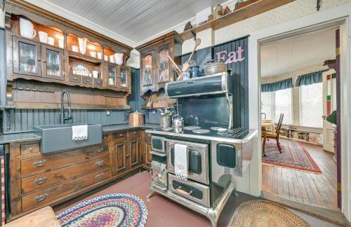 6 Mi to Lake George Adirondack Home with Game Room - Foto 10