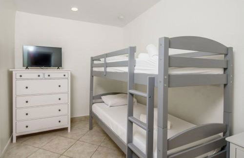 Beautiful 7-Bedroom Villa with Pool - Foto 16