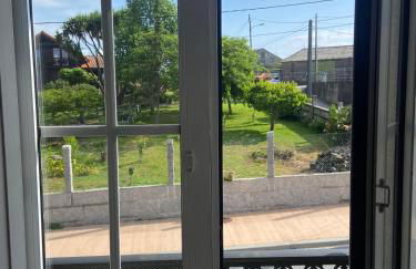 Casa con encanto amplios jardines al lado de la playa - Foto 25