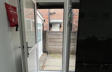 Modern 3-bed stay-away-home sleeps 6 nr Manchester - Foto 16