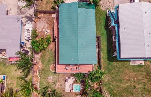 Near Beach Hot Tub Pet-Friendly - Foto 35