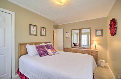 Mtn View Smokies JuJus House with Screened Porch - Photo 16