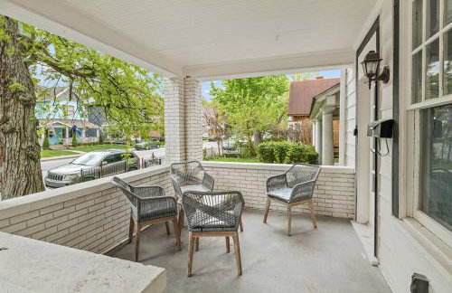 3BR City Chic Modern Apt - Central Location - Foto 5