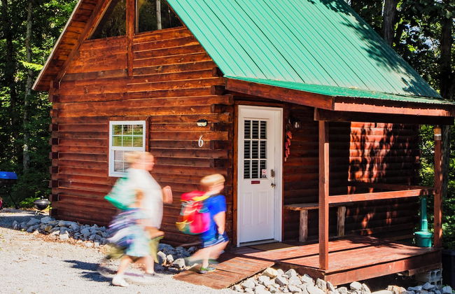 Kozy Haven Log Cabin Rentals - Foto 17