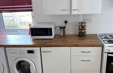 Modern 2 bedroom house with WIFI - Foto 11