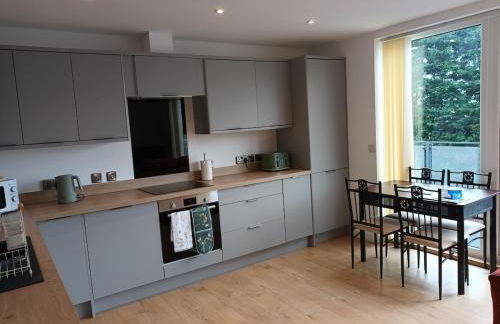 Stylish 3 Bed Apt Sea Views Near the Beach 2B - Foto 30