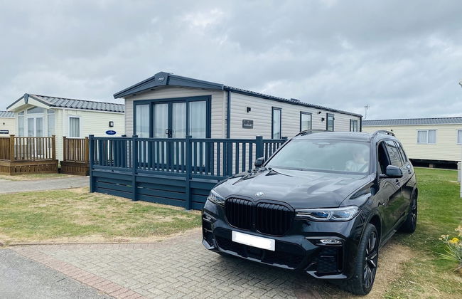 Prime Location 3-bed Chalet in Seal Bay, Selsey - Photo 26