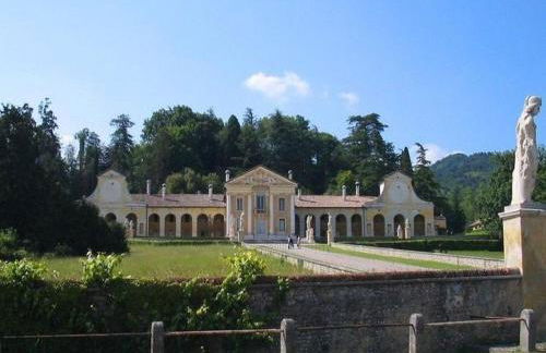 Modern Farmhouse in Pagnano Italy Near Forest - Foto 54