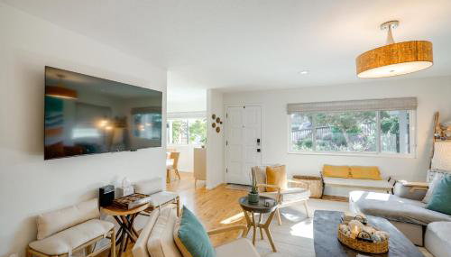 Seaside Home with Hot Tub and Patio Close to Beaches! - Foto 2