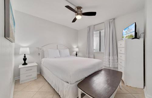 1br/1ba Sleeps 4 Near Beach w/ Breathtaking Ocean Views - Photo 78