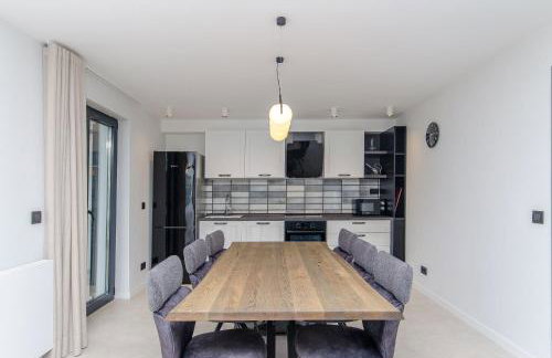 Azure Heaven Apartment w heated pool - Photo 7