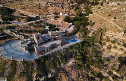 Andros Escape Condos - Foto 2