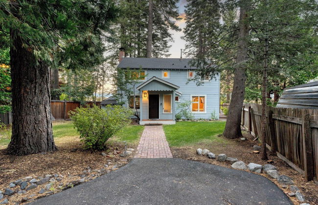 Lakefront Haven by Avantstay Minutes to Ski Resorts Private Dock - Photo 50