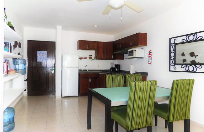 Nautibeach Condos - Foto 9