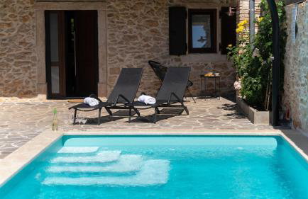 Rustic Villa Stone House with pool in Umag - Foto 2