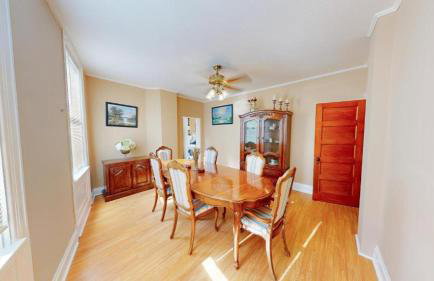 ENTIRE Big Home Close To Events - 2 Family Rooms - Kid Friendly - Private Patio & Firepit - Foto 9