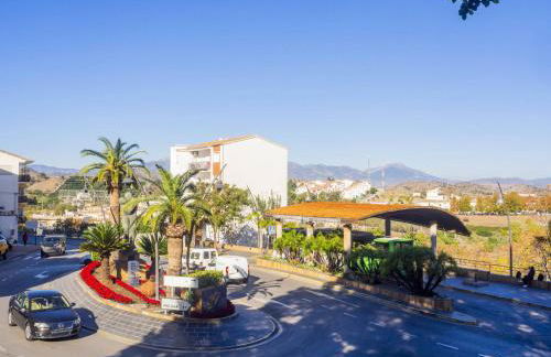 Cubo's Casa El Rodeo & Private Pool - Photo 53