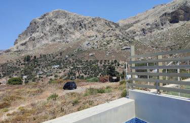 Climbers' Nest 'with sea and rock views and private pool' - Photo 19