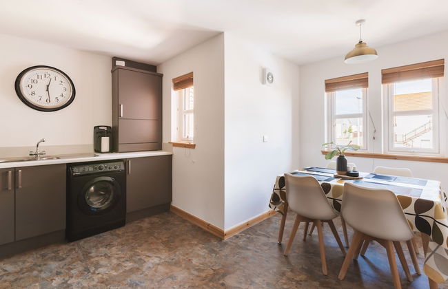 Apartment - Sleeps 4, Pet Friendly & Free Parking - Foto 7