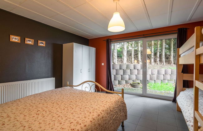 Luxury Holiday Home With Sauna Near Forest in Ovifat - Photo 2