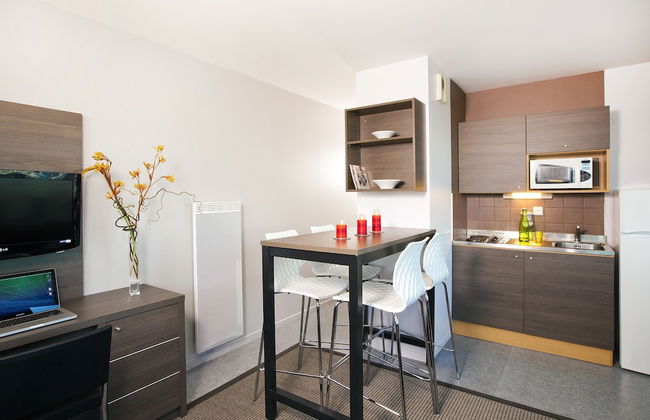 Séjours & Affaires Lille Europe - Foto 13