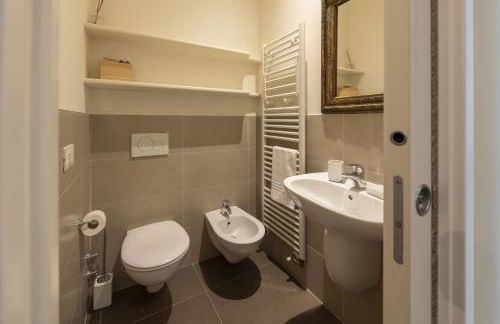 Casa Lazzarini luxury apartment di fronte al Teatro Rossini - Foto 28