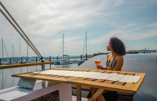 Exclusivas vistas al mar en casa barco, pleno centro, terraza, parking - Foto 9