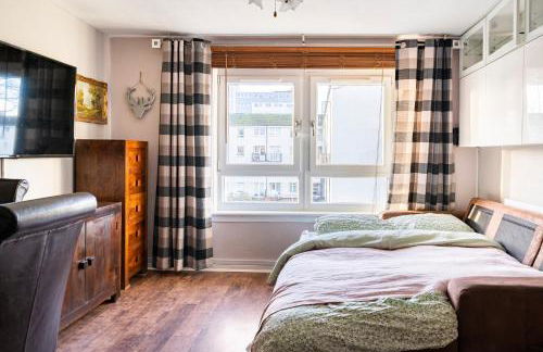 Lovely 1-bedroom property with balcony in West end - Foto 16