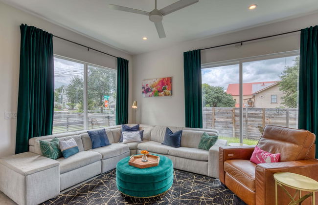 Contemporary Home Centrally Located Near Soco & DT - Foto 19