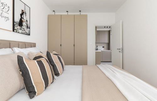 Boutique Soft Tones with Balcony and Secured Garage - Photo 16