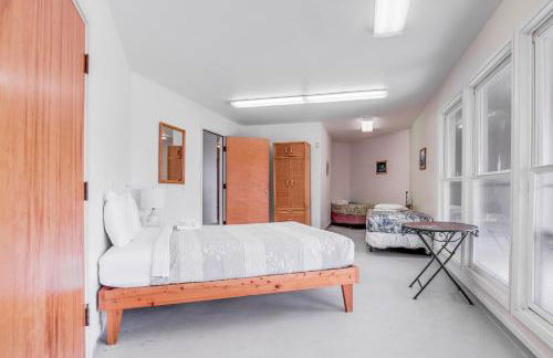 Oceanfront Keaau Gem Ocean and Sunrise Views, Pool - Foto 21