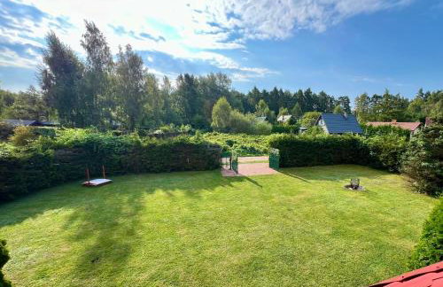 Piękny domek z dużym ogrodem - Foto 6