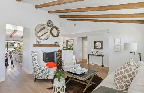 Private Wading Pool Home with Patio - Foto 10