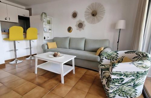 Strelitzia Apartment - ocean view & heated pool & AC - Photo 21