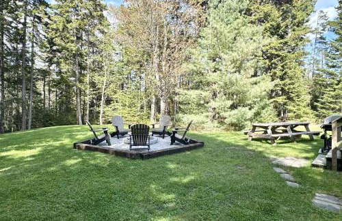 Quiet Family Friendly Home w/ Backyard [Owls Nest] - Foto 40