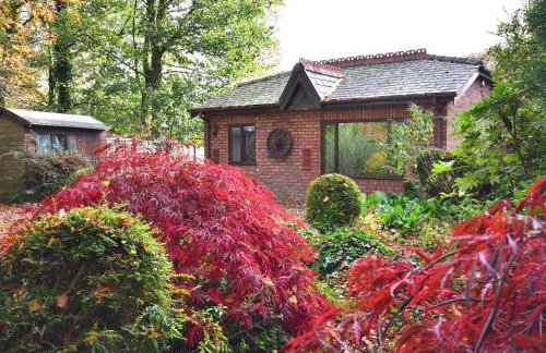 South Lodge Cottage - Photo 1