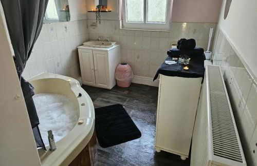 Easter Sale - Large Bungalow - SA66 - Foto 11