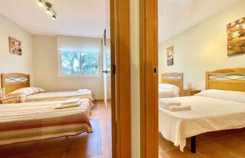 Apartamento con vistas al mar piscina padel - Foto 15