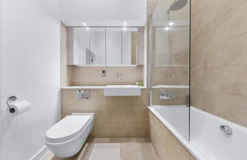 Split Level Apartment - Foto 9