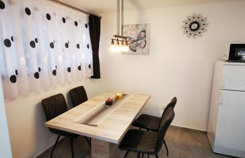 Ema Studio Apartman - Foto 8