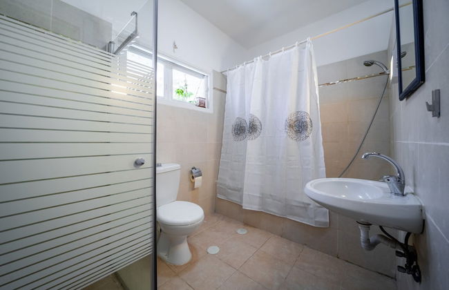 Spacious 4BD House w Pool in Hezliya - Foto 27