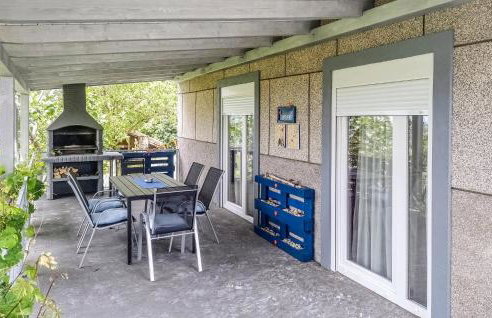 Lovely Home In Gornja Reka With Wifi - Foto 13